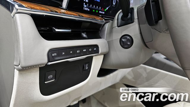 Cadillac Escalade (V) 6.2 ESV ESV Sports Platinum 2023 — фото 14