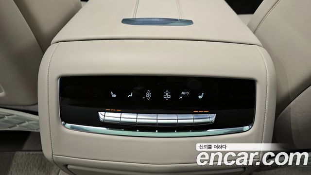Cadillac Escalade (V) 6.2 ESV ESV Sports Platinum 2023 — фото 19