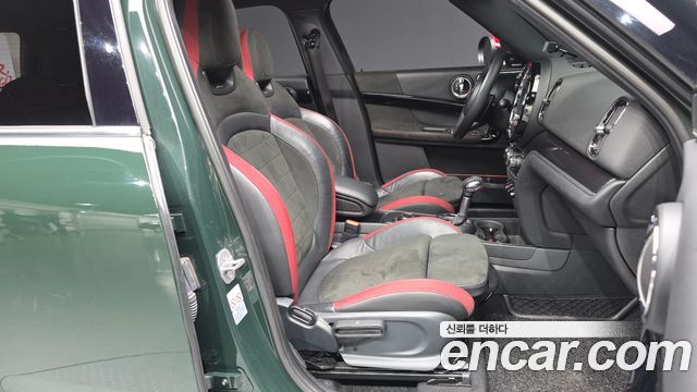 MINI Cooper S Countryman JCW 2nd 2018 — фото 15