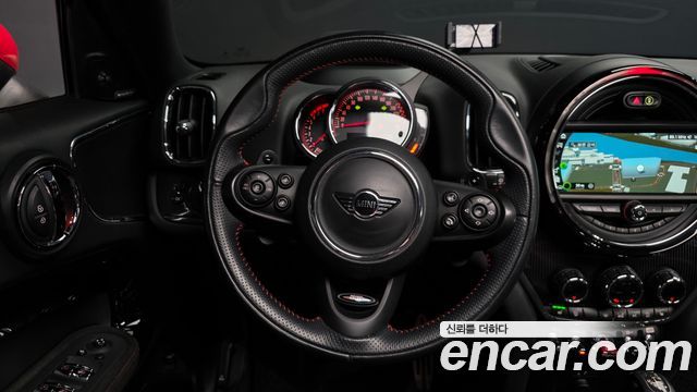 MINI Cooper S Countryman JCW 2nd 2018 — фото 17