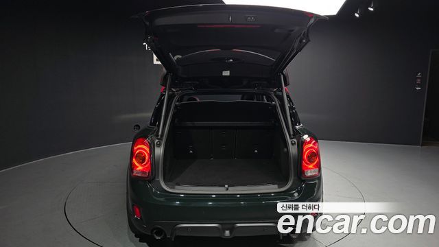 MINI Cooper S Countryman JCW 2nd 2018 — фото 24