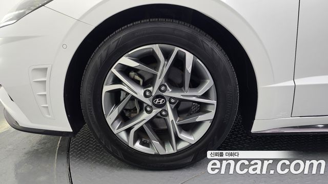 Hyundai Sonata (DN8) 1.6 Turbo Premium Family 2021 — фото 5
