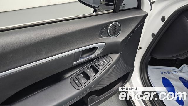 Hyundai Sonata (DN8) 1.6 Turbo Premium Family 2021 — фото 13