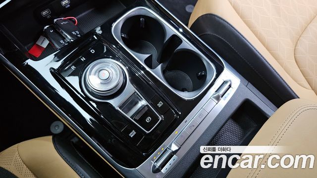 Kia Carnival (IV) Gasoline 9-Seater Noblesse 2023 — фото 9