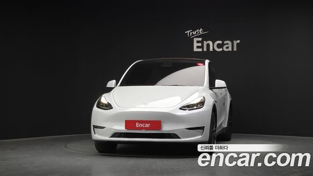 Tesla Model Y Long Range AWD 2024 — фото 3