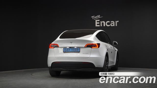 Tesla Model Y Long Range AWD 2024 — фото 4