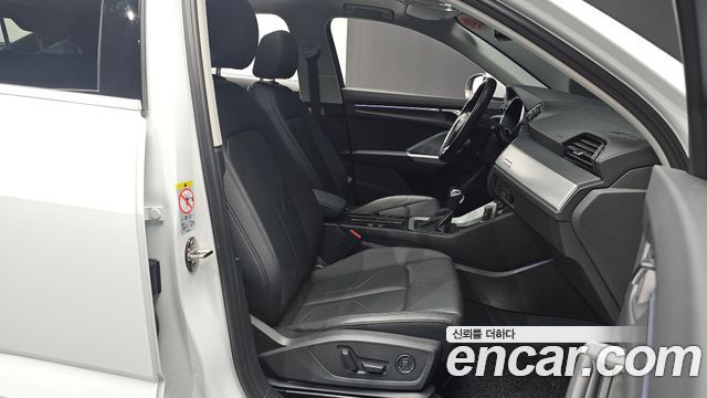 Audi Q3 (F3) 40 TFSI Quatrro Sport Back 2024 — фото 10