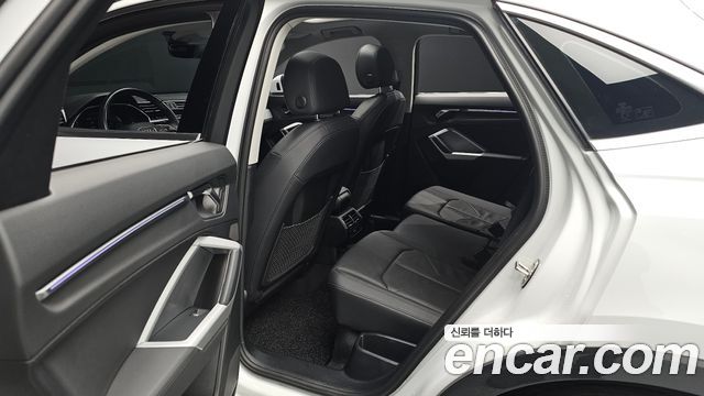 Audi Q3 (F3) 40 TFSI Quatrro Sport Back 2024 — фото 12