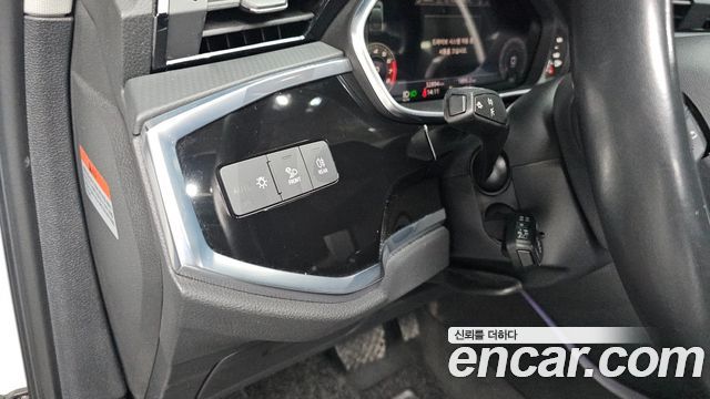Audi Q3 (F3) 40 TFSI Quatrro Sport Back 2024 — фото 18