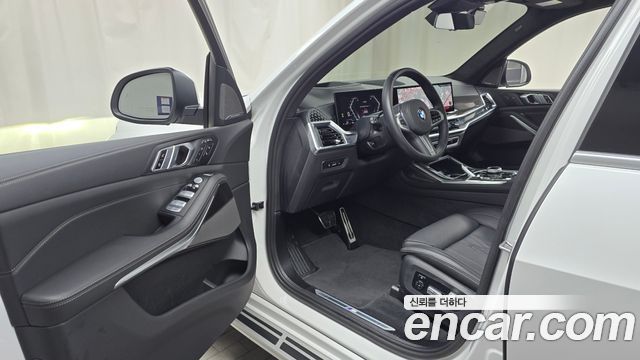 BMW X7 (G07) xDrive 40i M Sport 6STR 2025 — фото 10