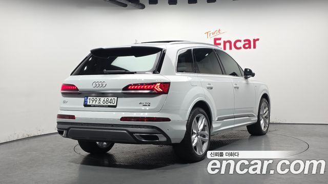 Audi Q7 (4M) 45 TDI Quattro Premium 2023 — фото 2