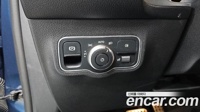 Mercedes-Benz GLB-Class (X247) GLB250 4MATIC 2023 — фото 13