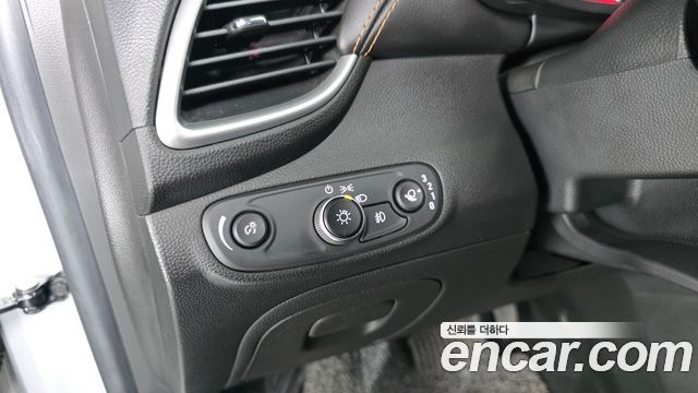 Chevrolet Trax 1.6 Diesel LT 2019 — фото 13
