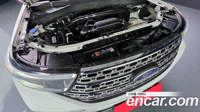 Ford Explorer (VI) 2.3 LimIted 4WD 2023 — фото 6