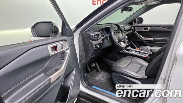 Ford Explorer (VI) 2.3 LimIted 4WD 2023 — фото 15