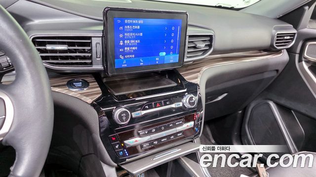 Ford Explorer (VI) 2.3 LimIted 4WD 2023 — фото 18