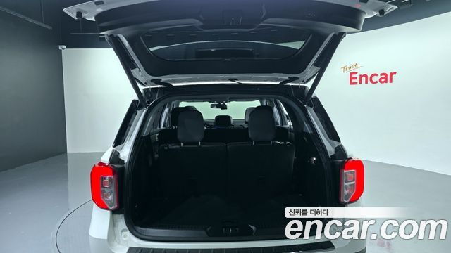 Ford Explorer (VI) 2.3 LimIted 4WD 2023 — фото 24