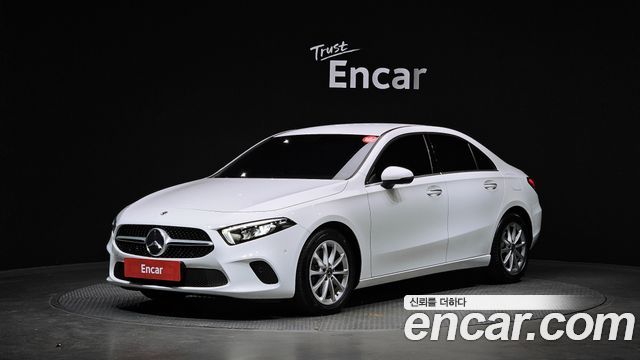 Mercedes-Benz A-Class (W177) A220 Sedan 2020 — фото 1