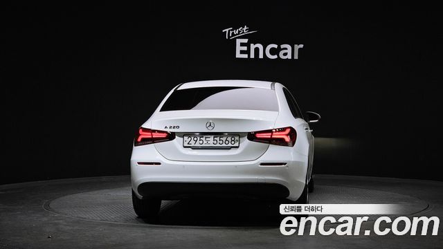 Mercedes-Benz A-Class (W177) A220 Sedan 2020 — фото 4