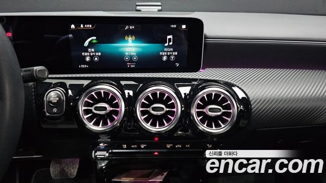 Mercedes-Benz A-Class (W177) A220 Sedan 2020 — фото 18