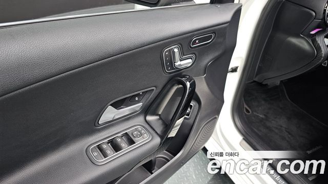 Mercedes-Benz A-Class (W177) A220 Sedan 2020 — фото 21