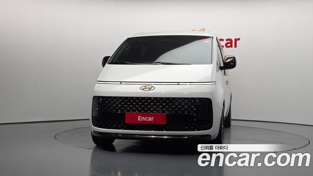 Hyundai Staria Lounge 9-Seater Prestige 2022 — фото 3