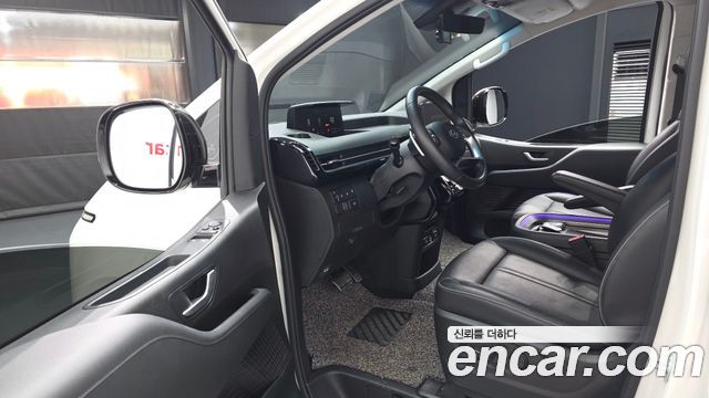 Hyundai Staria Lounge 9-Seater Prestige 2022 — фото 10