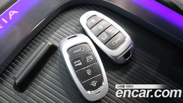 Hyundai Staria Lounge 9-Seater Prestige 2022 — фото 18