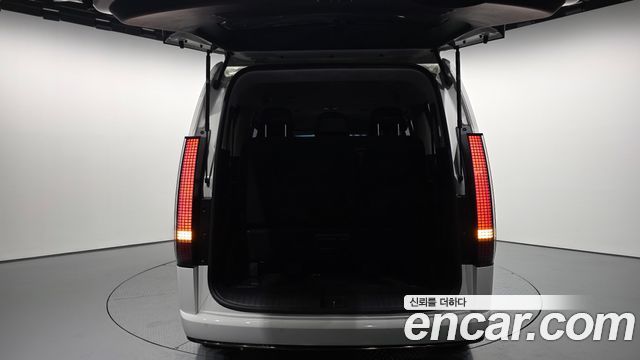 Hyundai Staria Lounge 9-Seater Prestige 2022 — фото 20