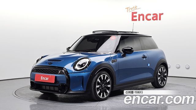 MINI Cooper S Classic Third Generation 2024 — фото 1