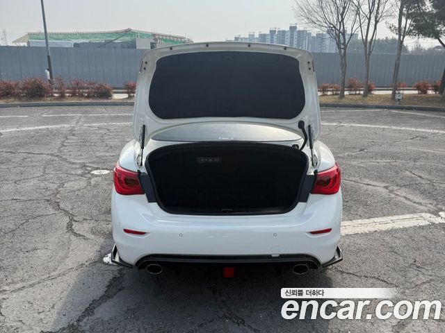 Infiniti Q50 3.5 Hybrid Essence 2016 — фото 4