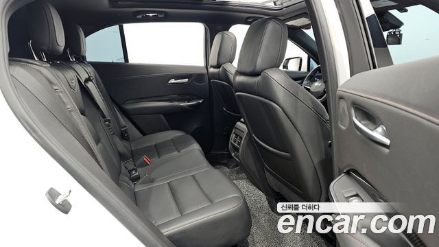 Cadillac XT4 2.0 Sport AWD 2023 — фото 11