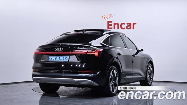Audi e-tron 50 Quattro Sportback 2021 — фото 2