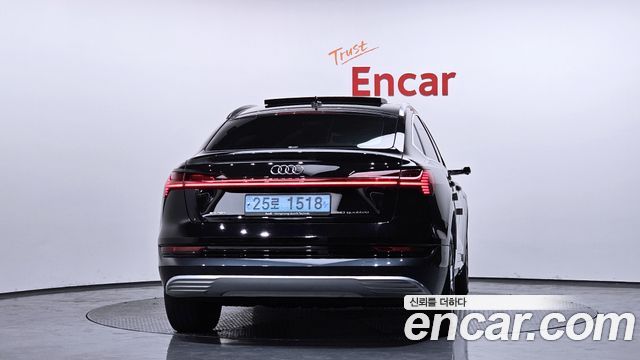 Audi e-tron 50 Quattro Sportback 2021 — фото 4