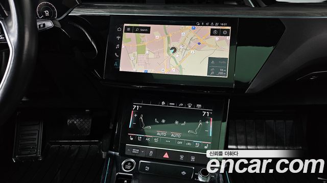 Audi e-tron 50 Quattro Sportback 2021 — фото 18