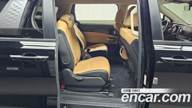 Kia Carnival (IV) Gasoline 9-Seater Prestige 2023 — фото 12