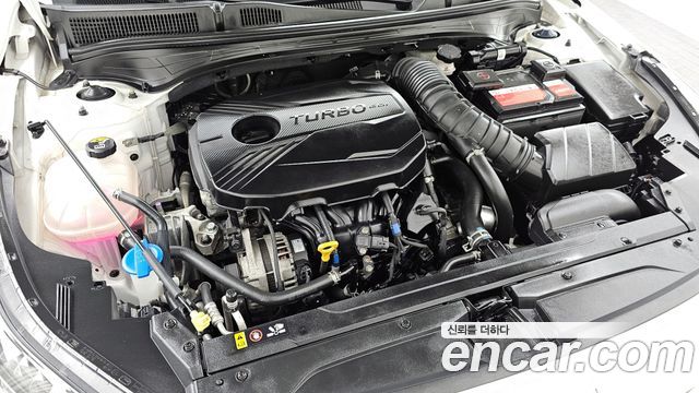 Kia K3 (II) 1.6 Turbo GT 5Door Signature 2022 — фото 6