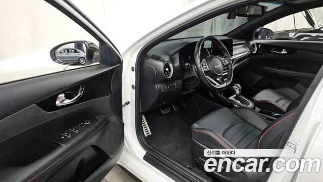 Kia K3 (II) 1.6 Turbo GT 5Door Signature 2022 — фото 10