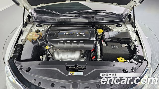 Chrysler 200 (II) 2.4 Limited 2015 — фото 6