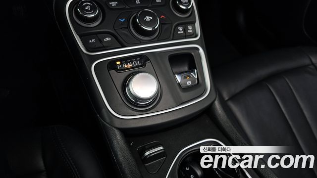 Chrysler 200 (II) 2.4 Limited 2015 — фото 9