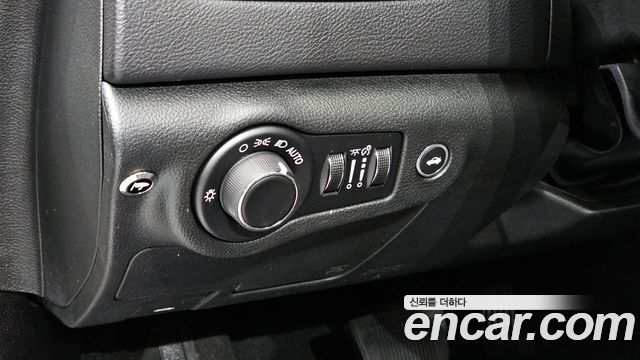 Chrysler 200 (II) 2.4 Limited 2015 — фото 14