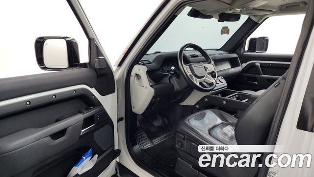 Land Rover Defender (L663) 90 D250 S 2022 — фото 10