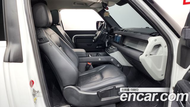 Land Rover Defender (L663) 90 D250 S 2022 — фото 11