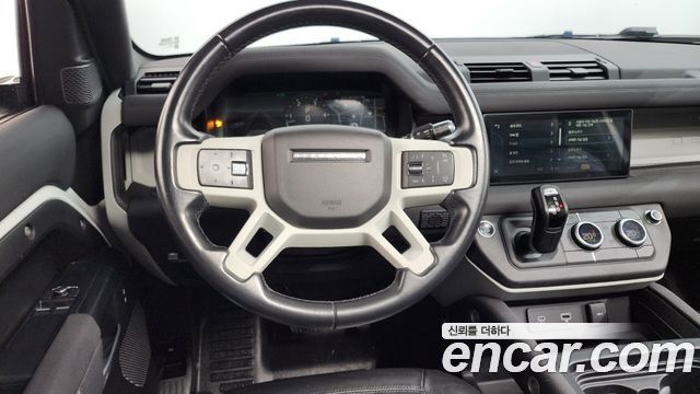 Land Rover Defender (L663) 90 D250 S 2022 — фото 13