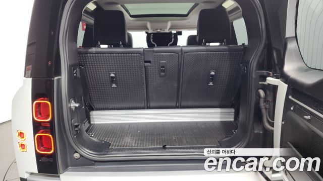Land Rover Defender (L663) 90 D250 S 2022 — фото 20