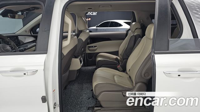 Kia Carnival (IV) Diesel 9-Seater Prestige 2023 — фото 12