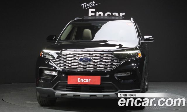 Ford Explorer (VI) 3.0 Platinum 4WD 2022 — фото 3