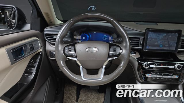 Ford Explorer (VI) 3.0 Platinum 4WD 2022 — фото 17