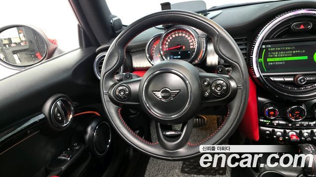 MINI Cooper S JCW 3rd Generation 2019 — фото 13