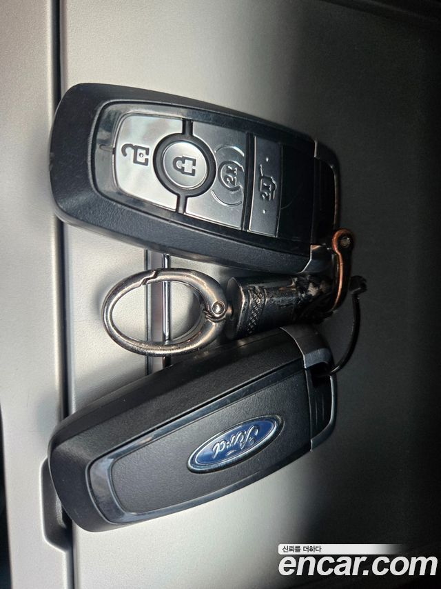 Ford Explorer (VI) 2.3 LimIted 4WD 2021 — фото 24